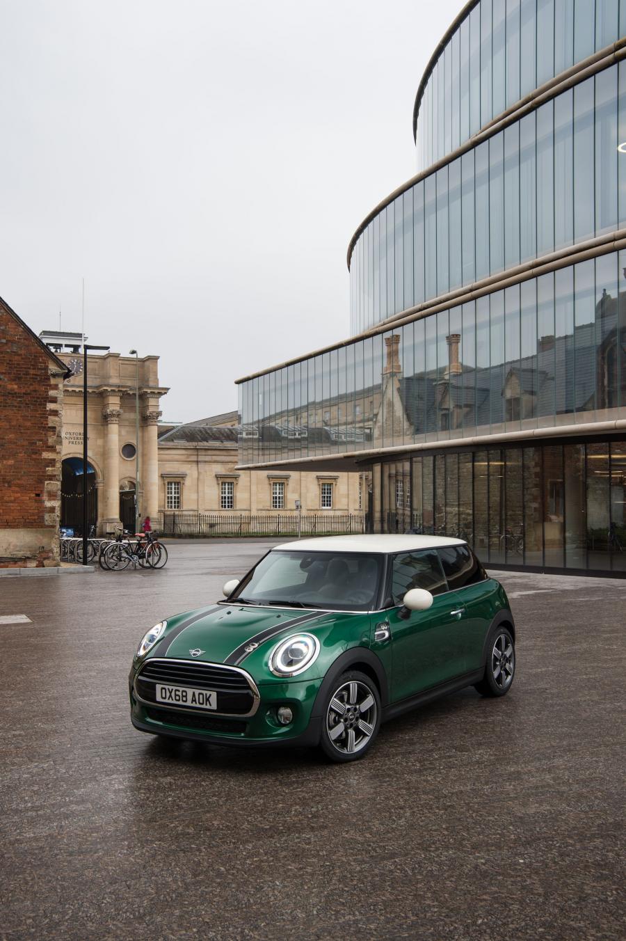  Mini Cooper 60 Years Edition (F56) 2019 года  (WW) (фото 3 из 189)